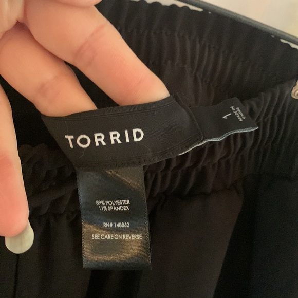 Torrid Size 1 black silky joggers with elasticized waist with drawstring - Picture 5 of 7